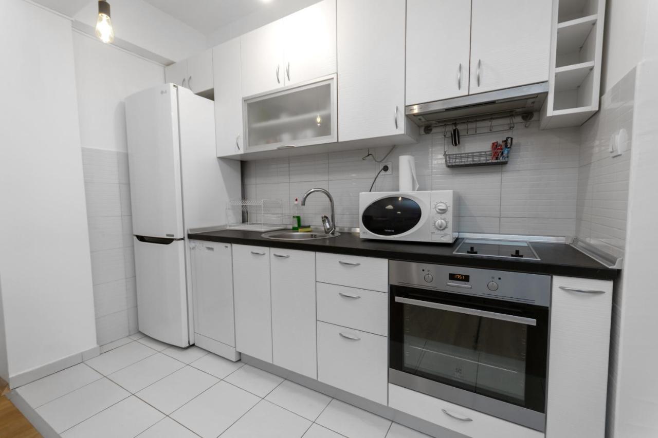 One Bedroom Apartment With Private Parking Skopje Zewnętrze zdjęcie