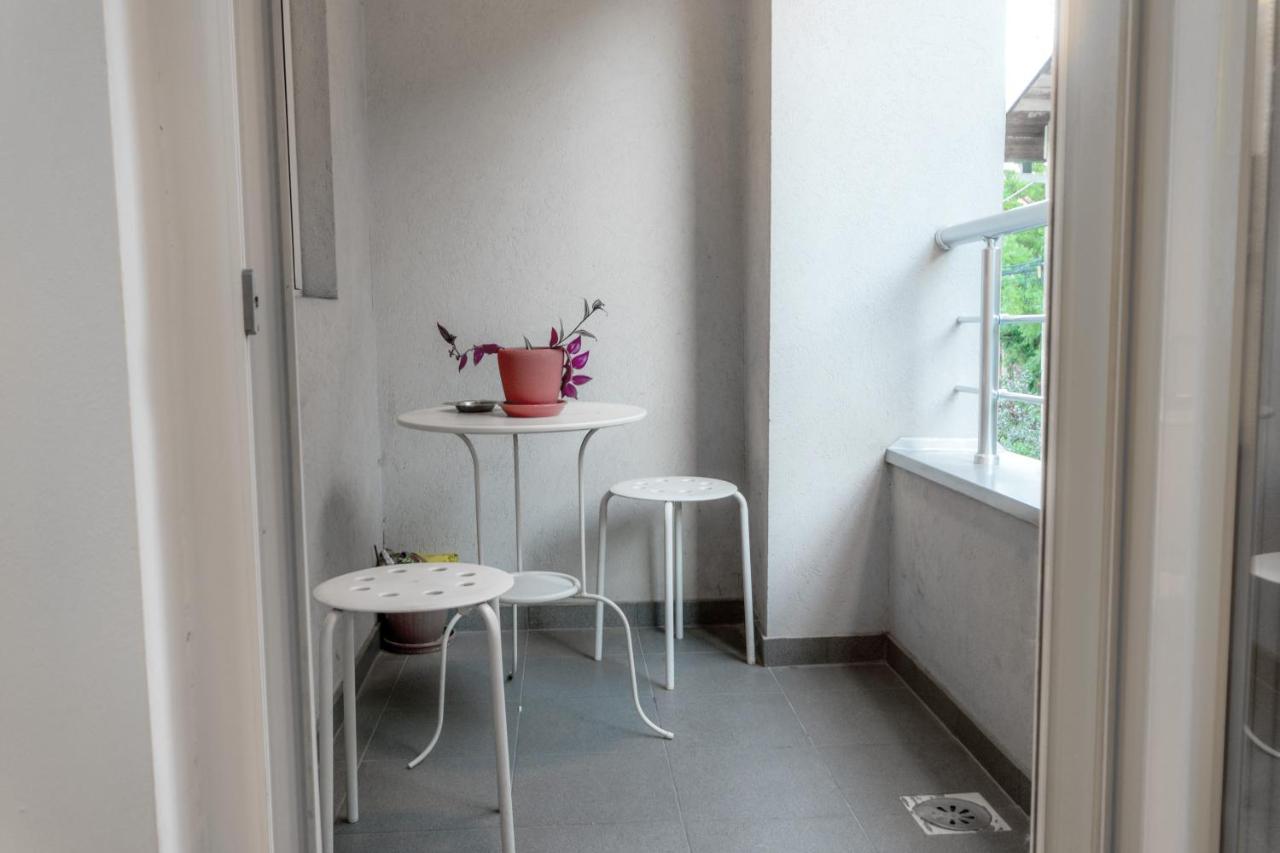One Bedroom Apartment With Private Parking Skopje Zewnętrze zdjęcie